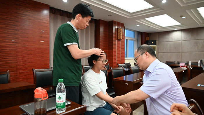 1cd1d15e0k0d2cac6fbf1323df27dc15_副本.jpg