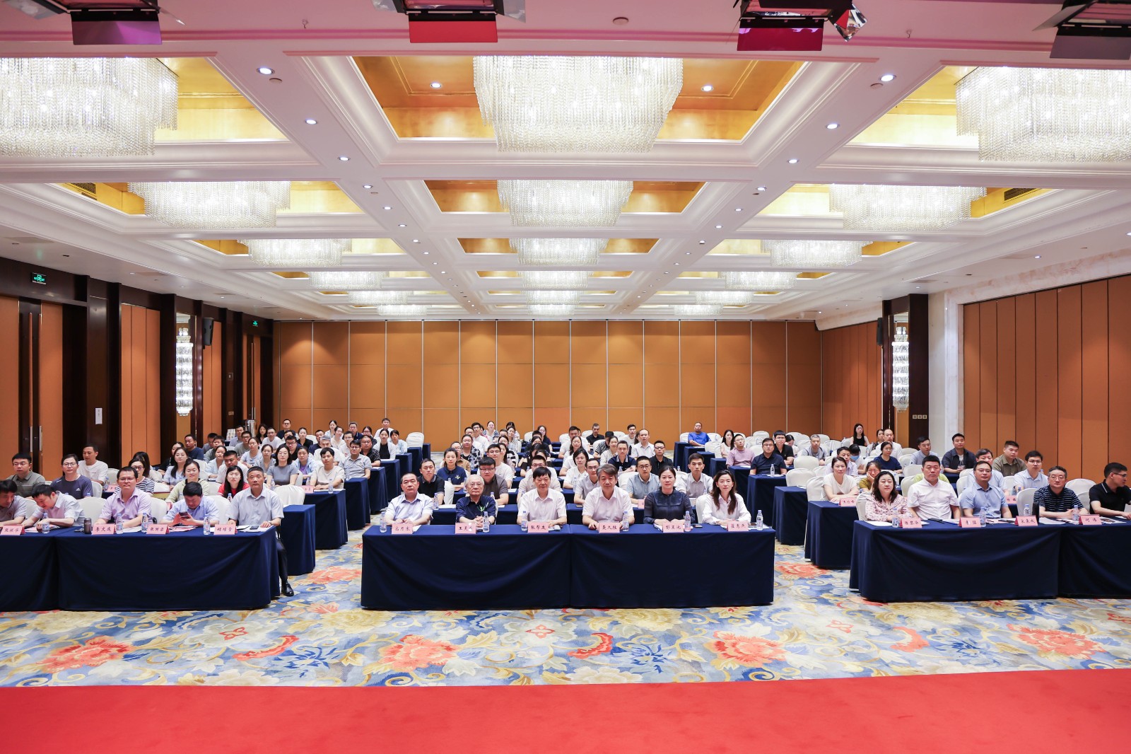 4f9eeac735dd0663ef0b8952d488ab6.jpg