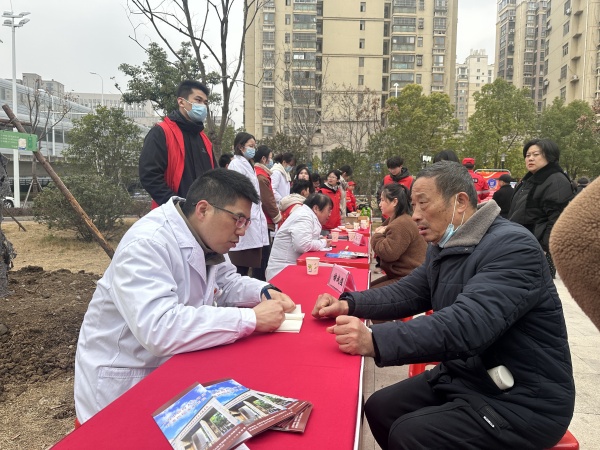 储诚煜主任.jpg