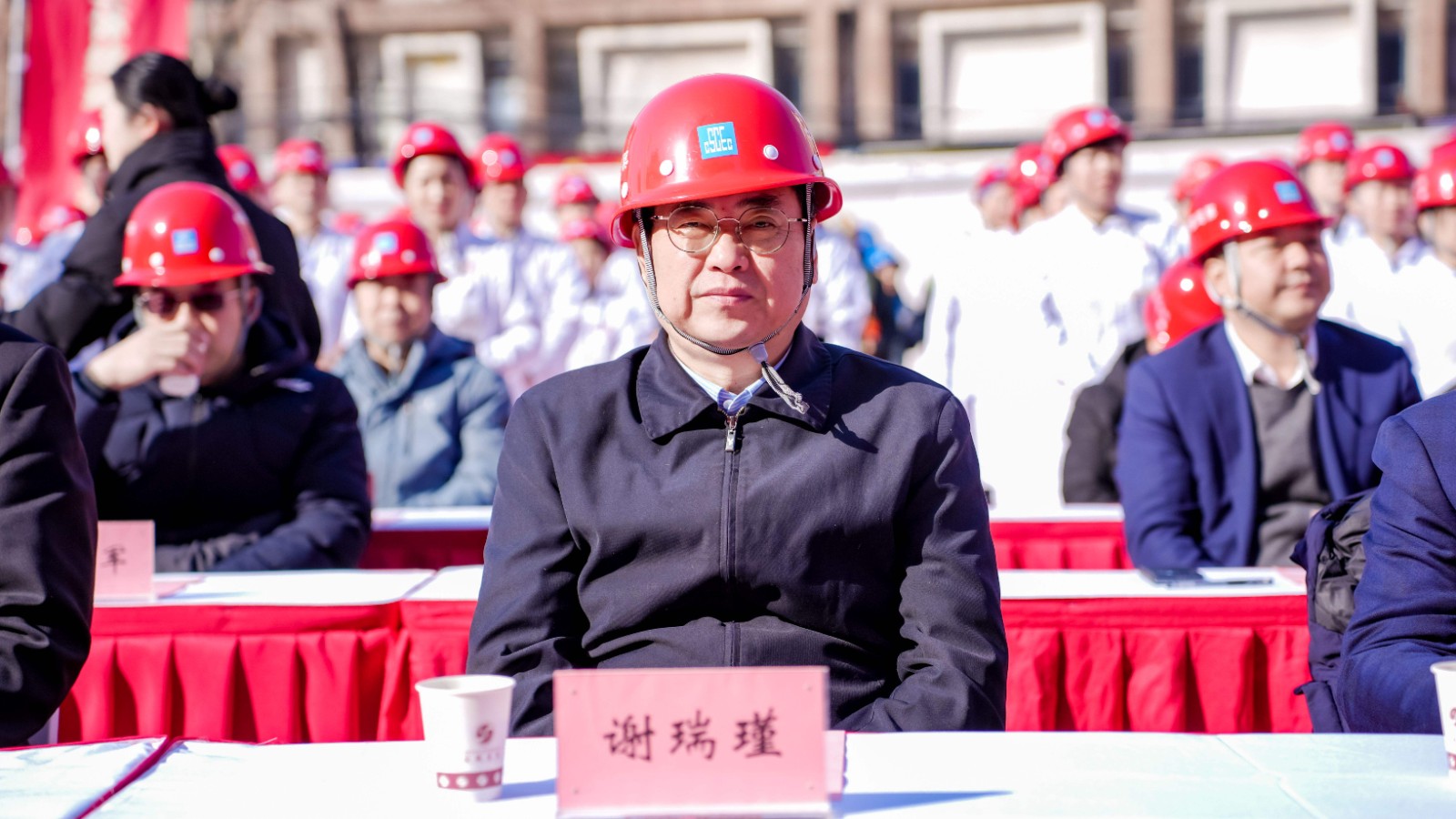 2.12 上海曙光医院安徽医院医疗综合楼主项目主体结构顺利封顶 谢瑞瑾.jpg