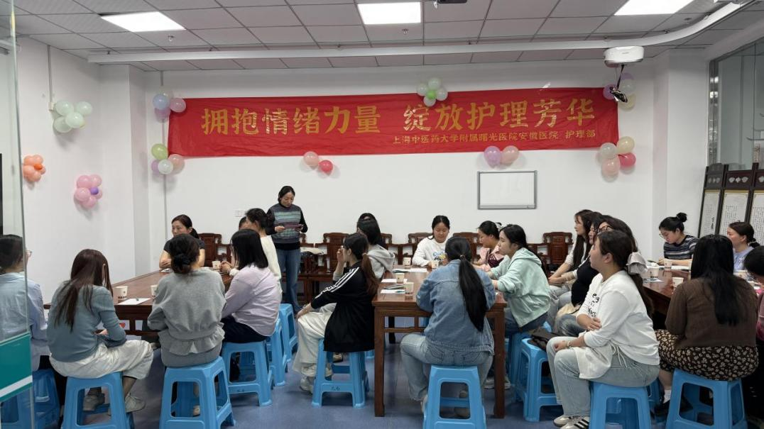 沙龙1.png 沙龙1.png