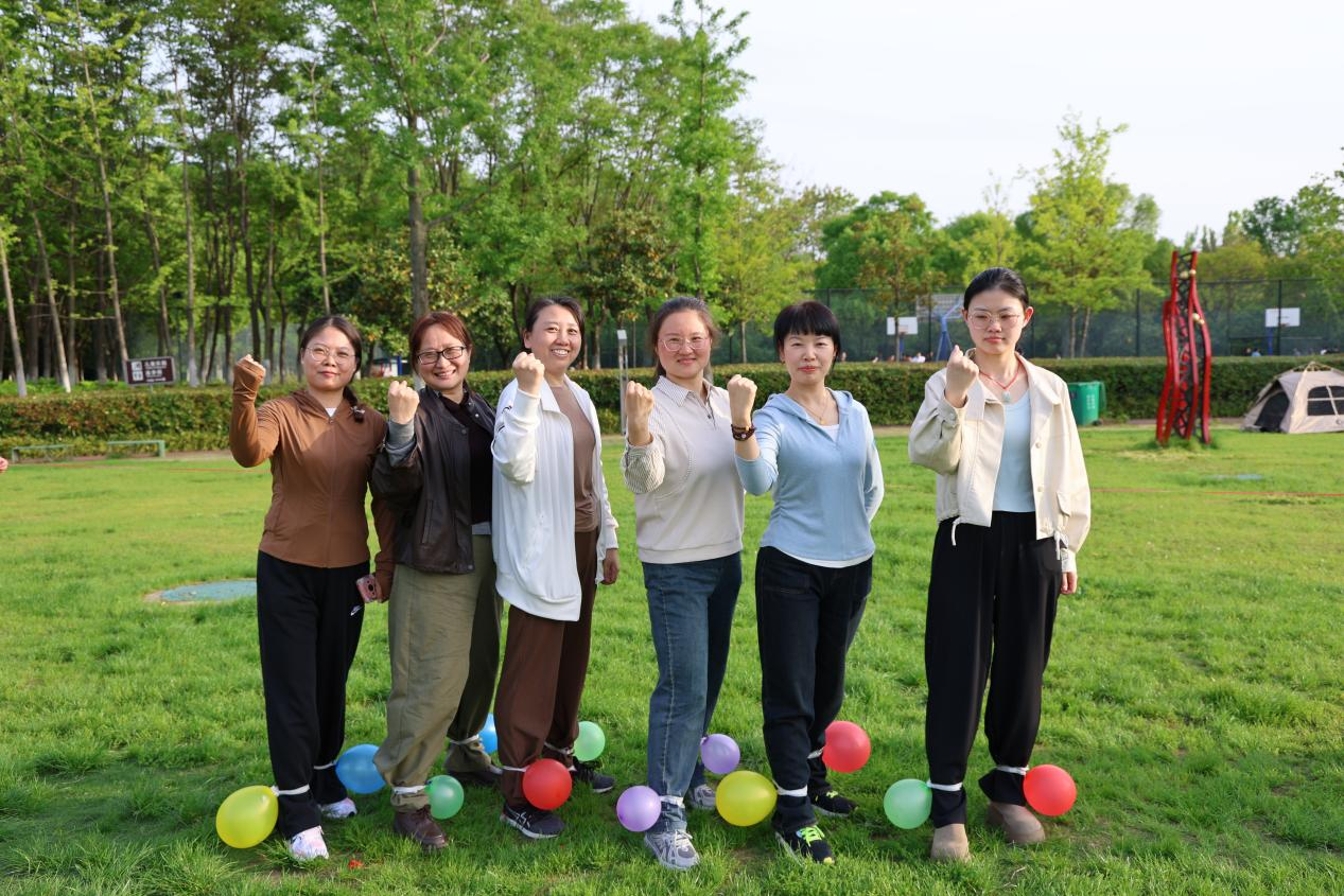 团建4.png 团建4.png