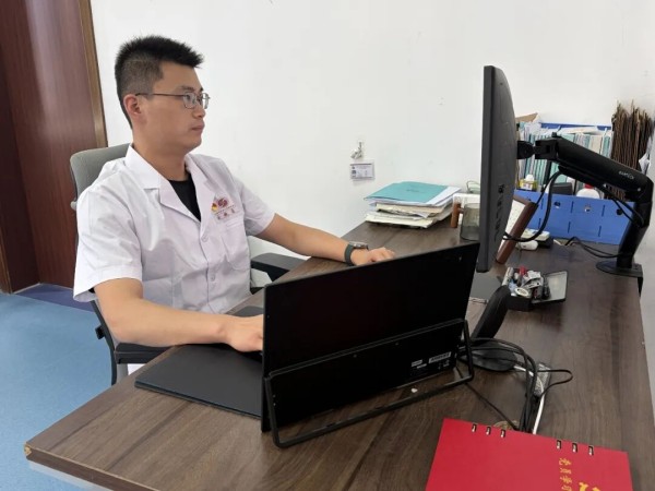 图片 2.jpg 图片 2.jpg